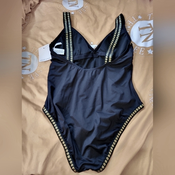 NWT Gibson latimer Europe black 1pc swim  large trim in gold - Picture 12 of 16